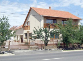 AURA VENDÉGHÁZ